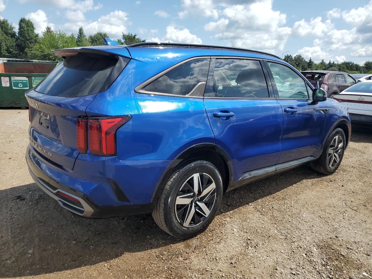 2022 KIA SORENTO S VIN:5XYRL4LC9NG093615