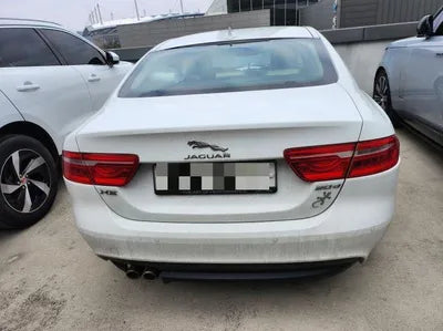2016 Jaguar XE VIN: