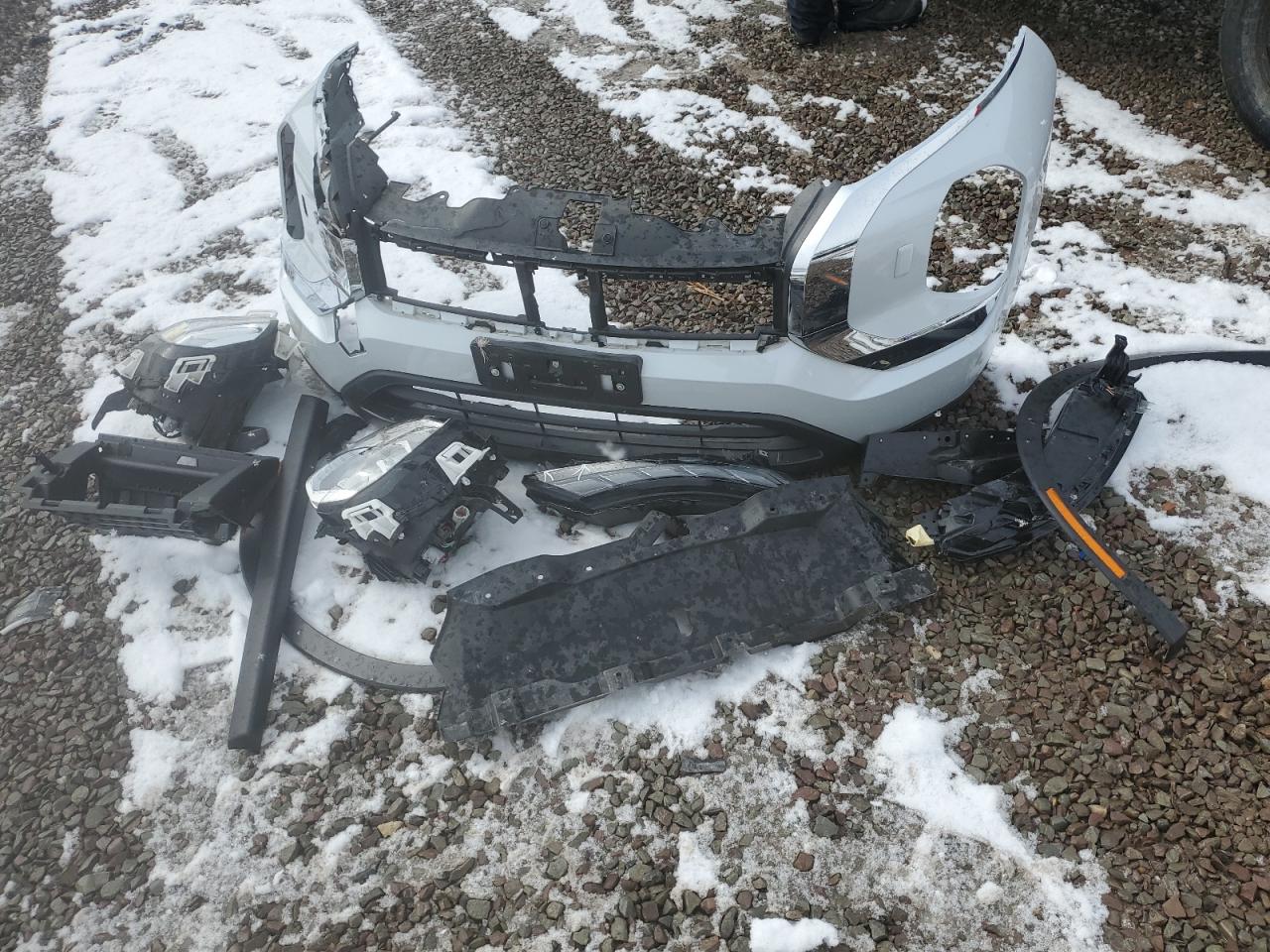 2023 MITSUBISHI OUTLANDER ES VIN:JA4J4TA88PZ028255