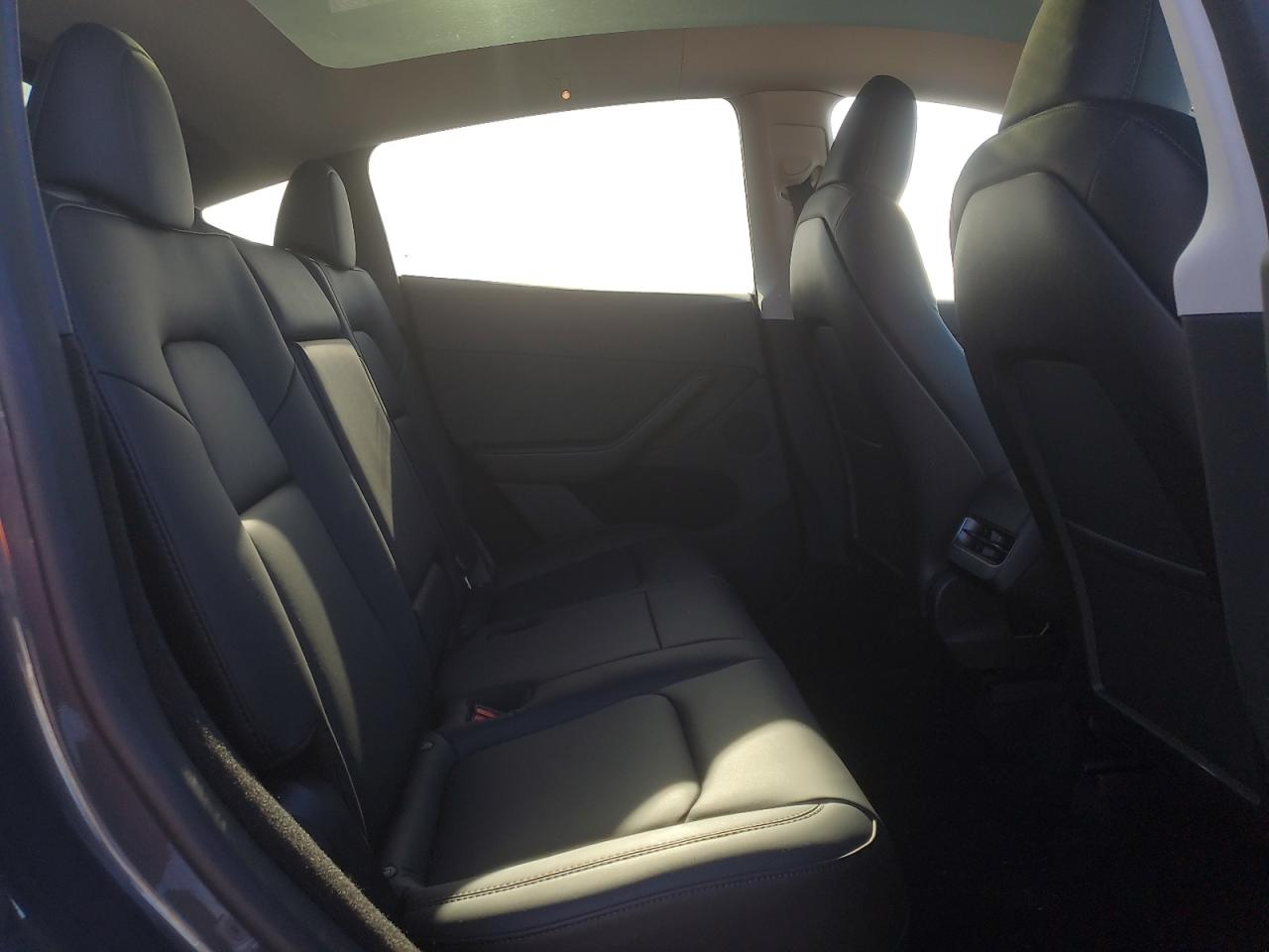 2023 TESLA MODEL Y VIN:7SAYGDEE6PA119497