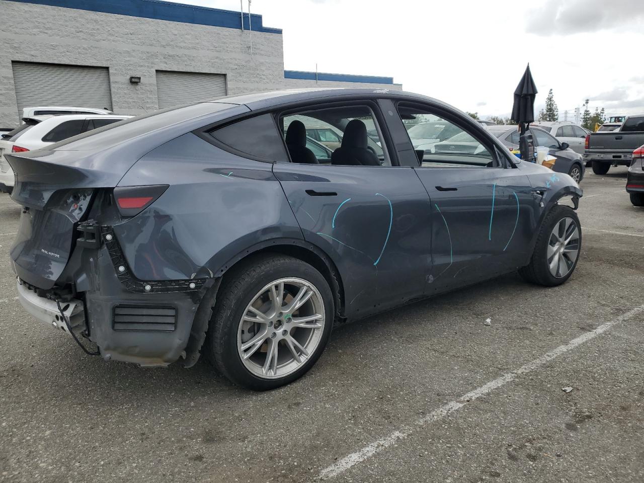 2023 TESLA MODEL Y  VIN:7SAYGDEE7PA059424