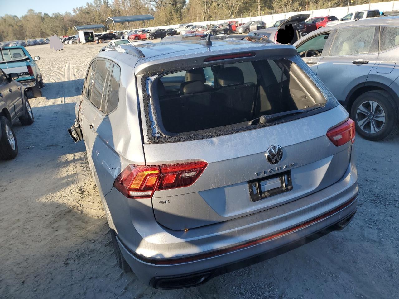 2022 VOLKSWAGEN TIGUAN SE R-LINE BLACK VIN:3VVCB7AX6NM077182