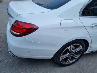 2019 Mercedes-Benz E 300 WDDZF4JB5KA632623 VIN:WDDZF4JB5KA632623