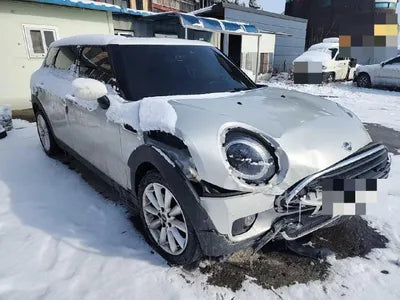 2021 MINI Clubman VIN:
