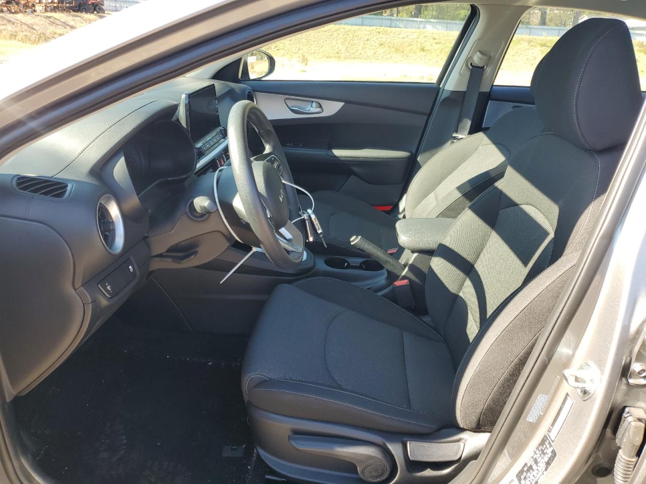 2024 KIA FORTE LX VIN:3KPF24AD8RE813877