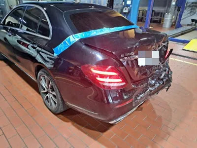 2018 Mercedes-Benz E 300 WDDZF4JB1JA360425 VIN:WDDZF4JB1JA360425