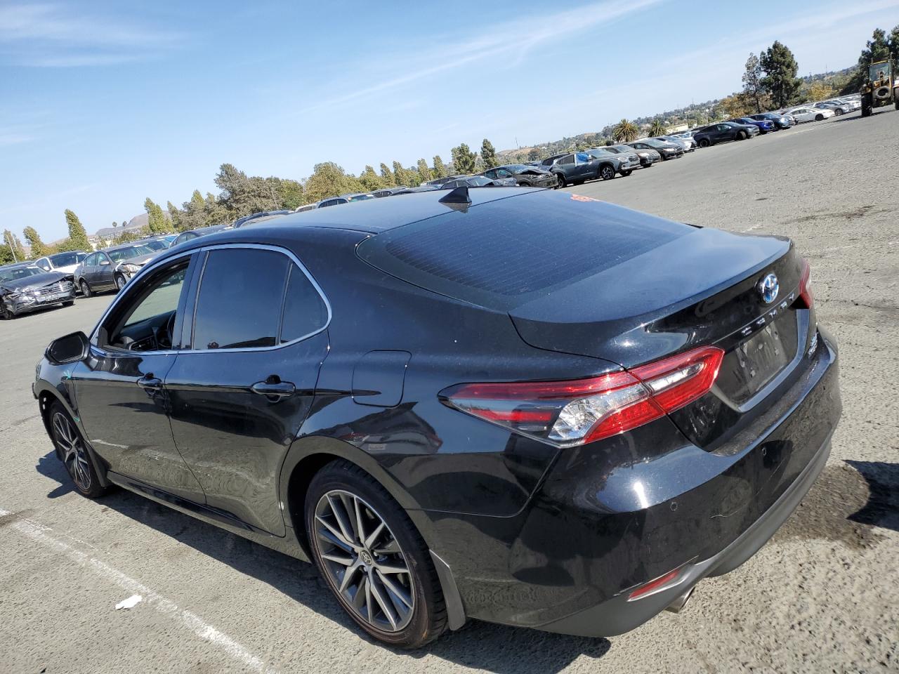 2022 TOYOTA CAMRY XLE VIN:4T1F31AKXNU589626