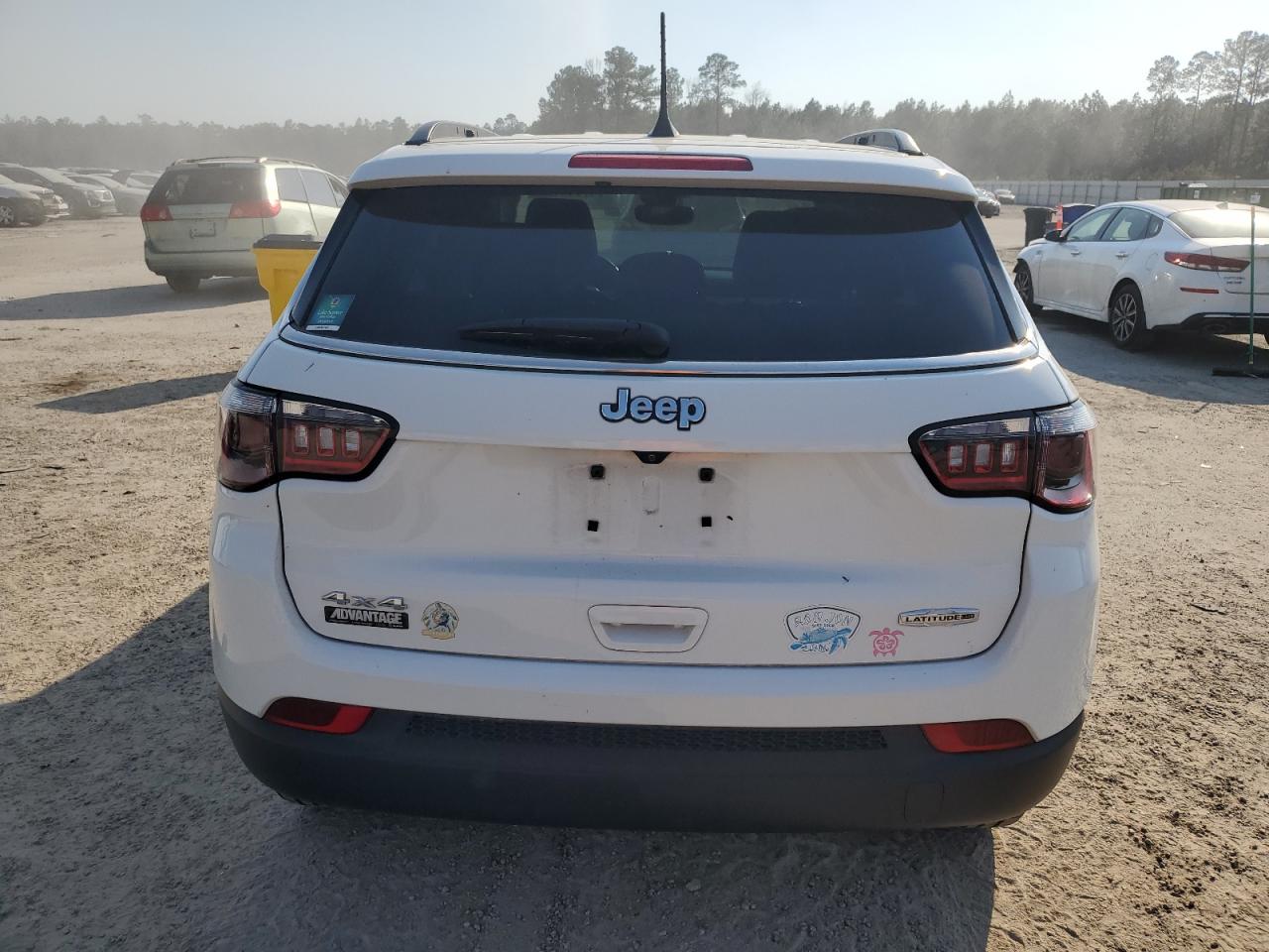 2022 JEEP COMPASS LATITUDE LUX VIN:3C4NJDFB8NT218846