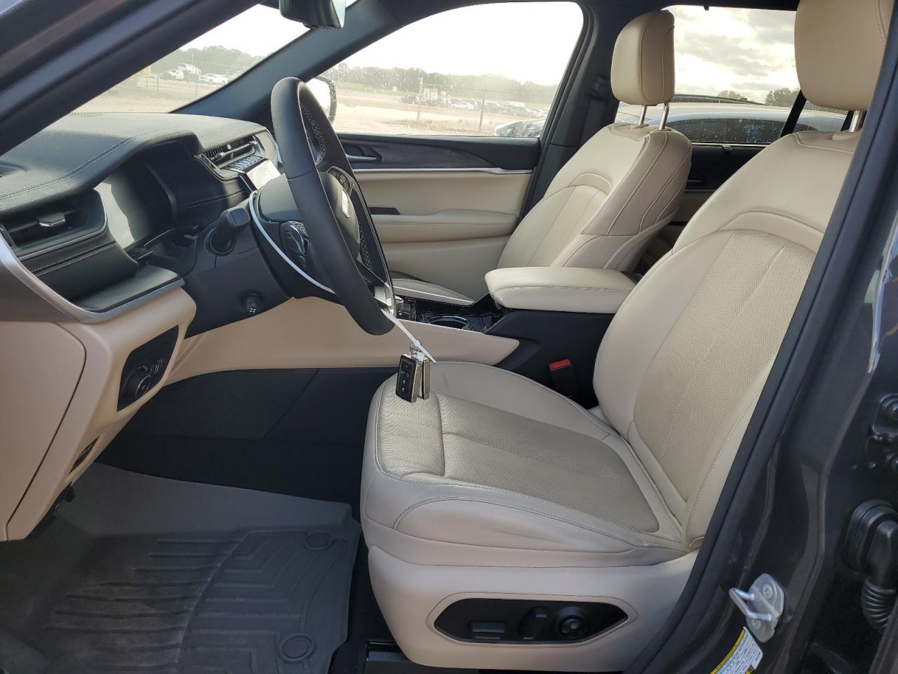 2023 JEEP GRAND CHEROKEE LIMITED VIN:1C4RJGBGXPC525390