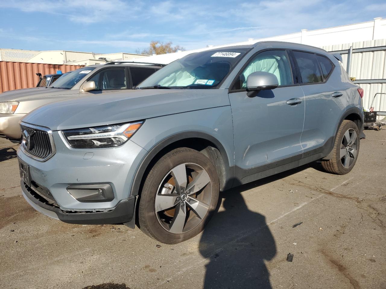 2022 VOLVO XC40 T5 MOMENTUM VIN:YV4162UK5N2734491