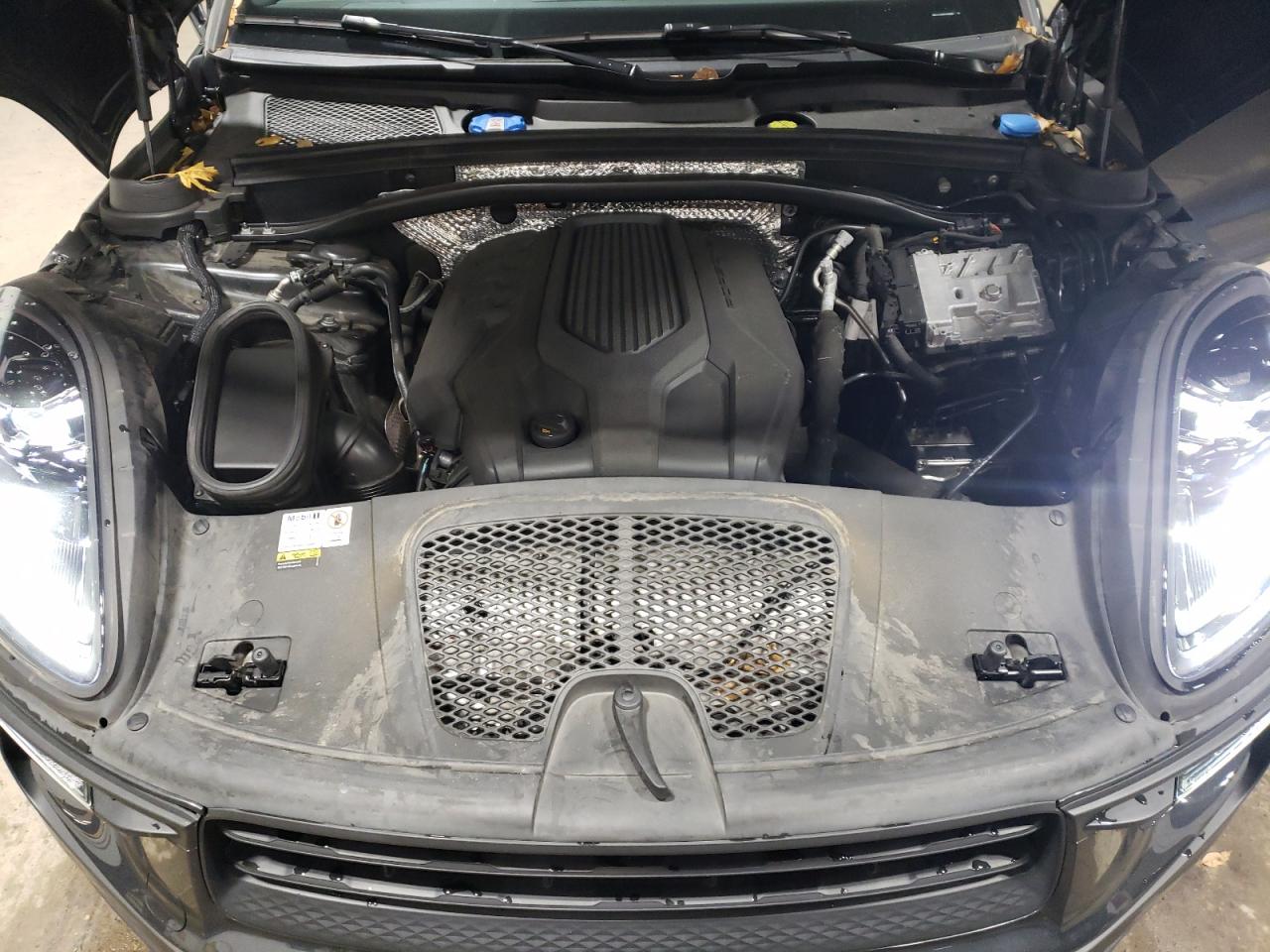 2022 PORSCHE MACAN  VIN:WP1AA2A57NLB10801