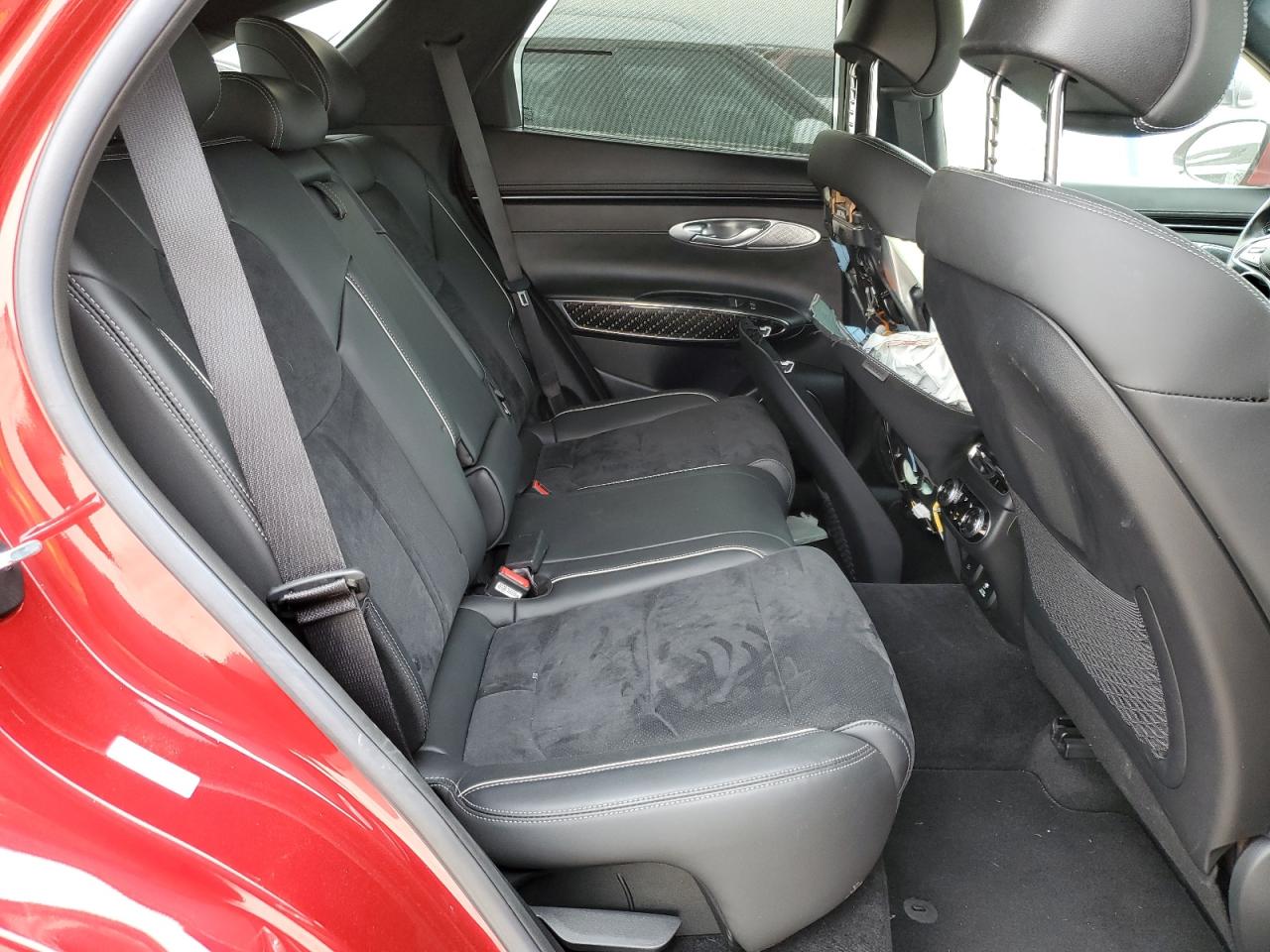 2022 GENESIS GV70 BASE VIN:KMUMCDTCXNU011073