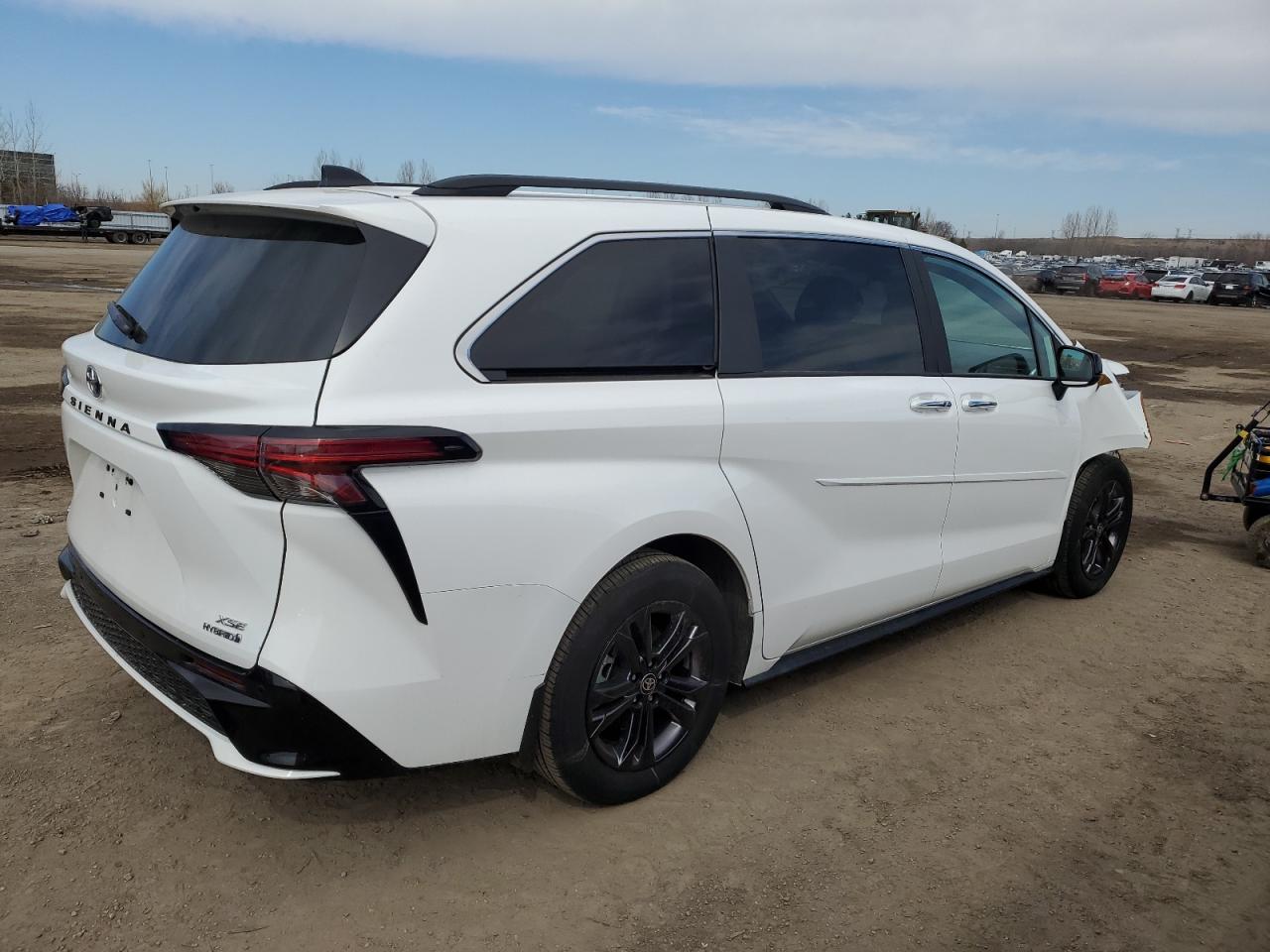 2024 TOYOTA SIENNA LE VIN:5TDGSKFCXRS119660