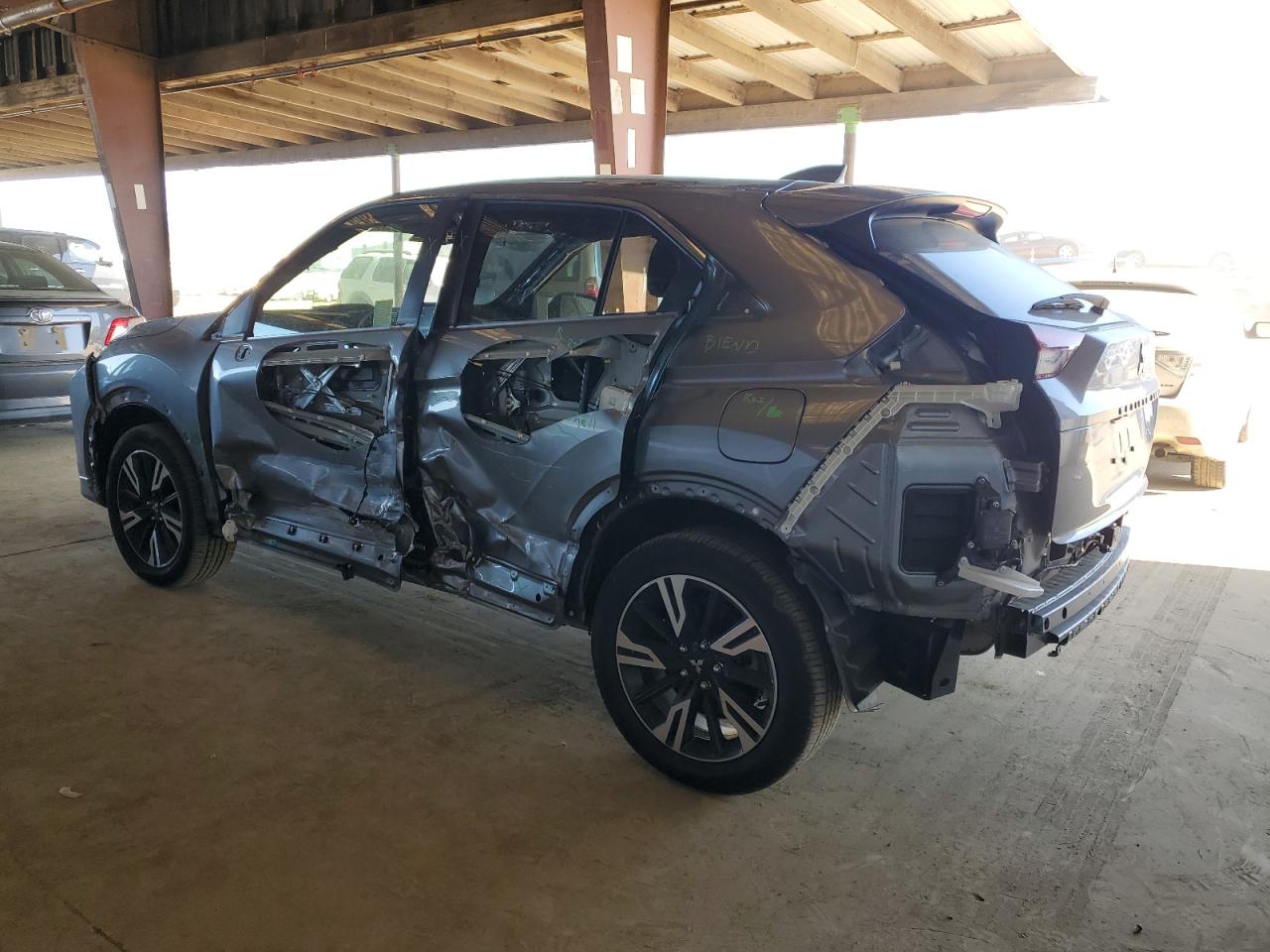 2024 MITSUBISHI ECLIPSE CROSS SE VIN:JA4ATWAAXRZ036075