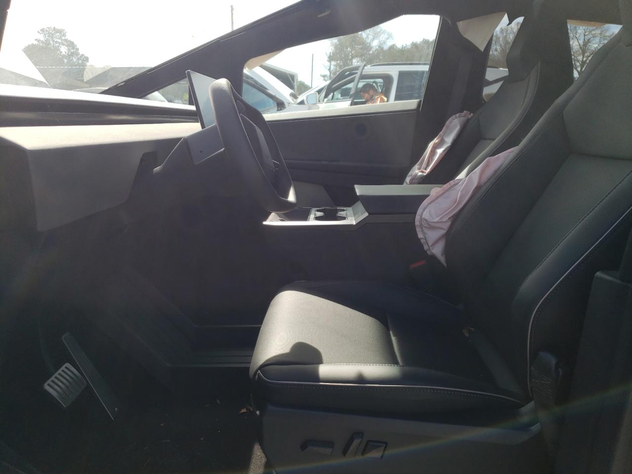 2024 TESLA CYBERTRUCK  VIN:7G2CEHED5RA040883