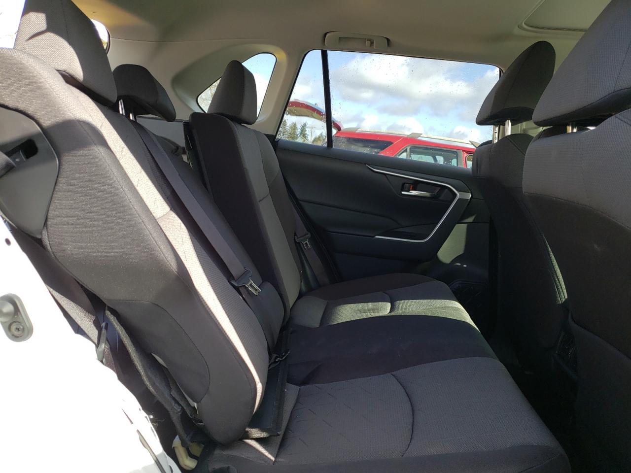 2024 TOYOTA RAV4 XLE VIN:JTMRWRFV8RD224765
