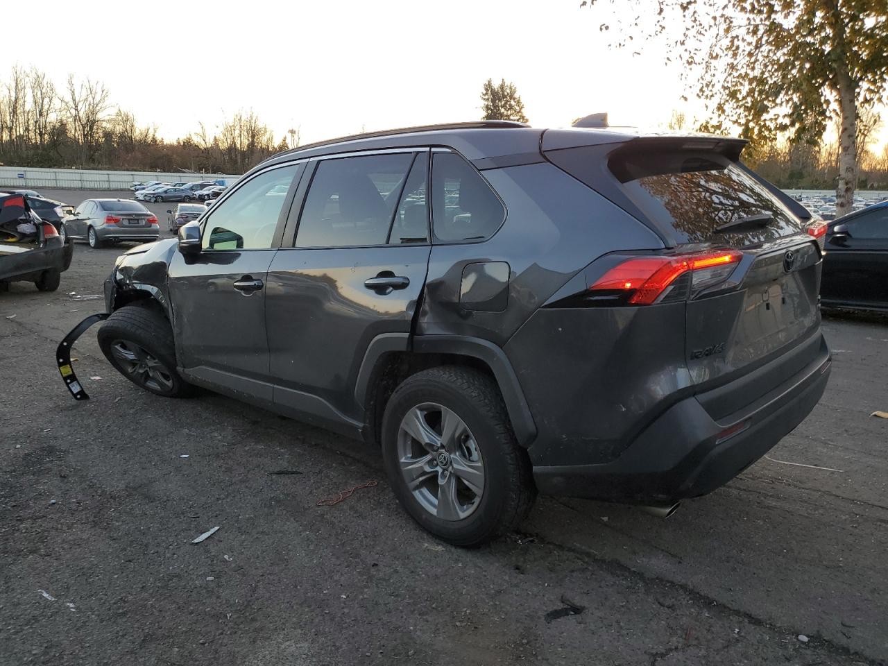 2022 TOYOTA RAV4 XLE VIN:2T3P1RFV0NW295039