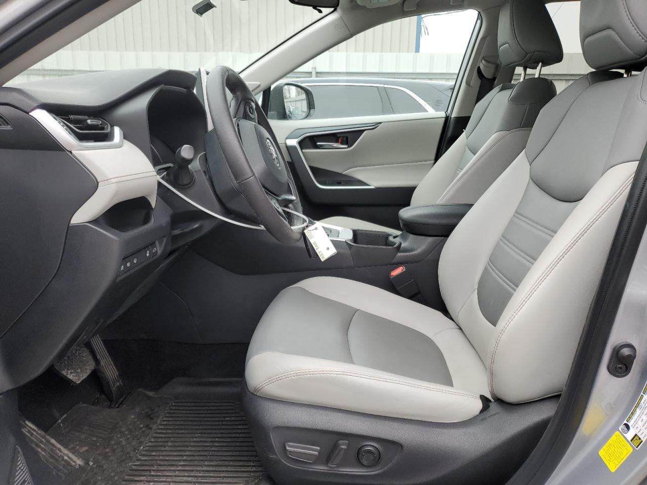 2022 TOYOTA RAV4 XLE PREMIUM VIN:2T3C1RFV0NC194616