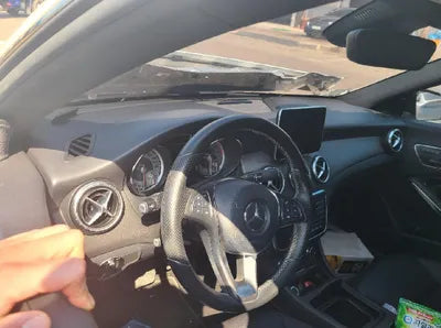 2015 Mercedes-Benz GLA 200 WDDSJ0CB8FN223021 VIN:WDDSJ0CB8FN223021