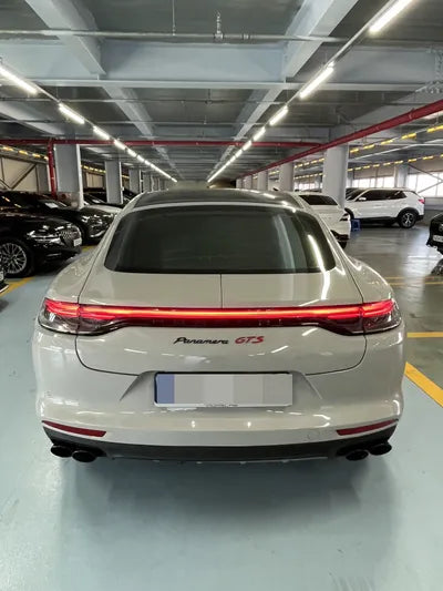 2022 Porsche Panamera VIN: