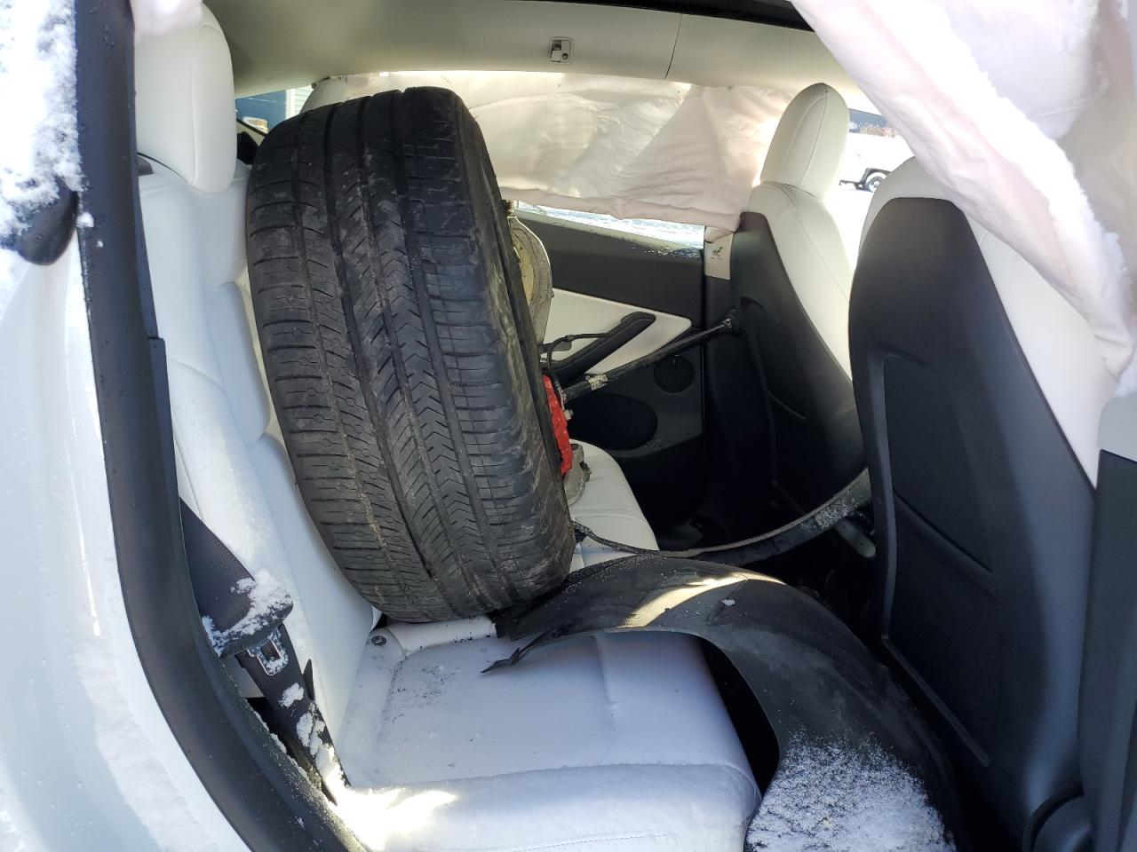 2022 TESLA MODEL Y  VIN:7SAYGDEF6NF416360