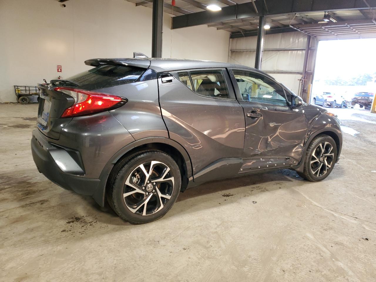 2022 TOYOTA C-HR XLE VIN:NMTKHMBX6NR143475