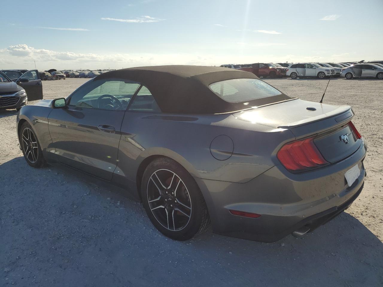 2022 FORD MUSTANG  VIN:1FATP8UH0N5119724