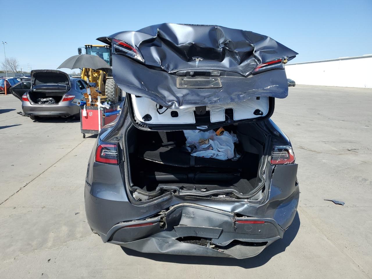 2023 TESLA MODEL Y  VIN:7SAYGAEE9PF627707