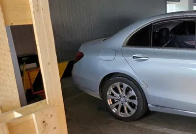 2016 Mercedes-Benz E 300 VIN: