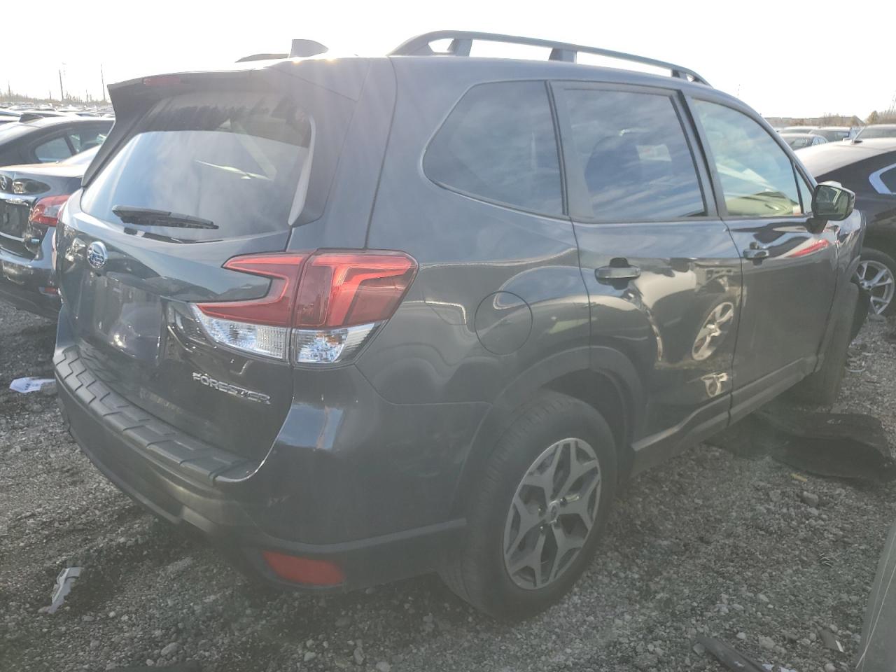 2022 SUBARU FORESTER PREMIUM VIN:JF2SKAEC7NH437645