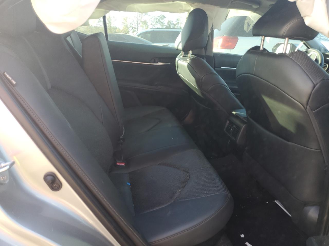 2022 TOYOTA CAMRY XLE VIN:4T1F31AK8NU577233