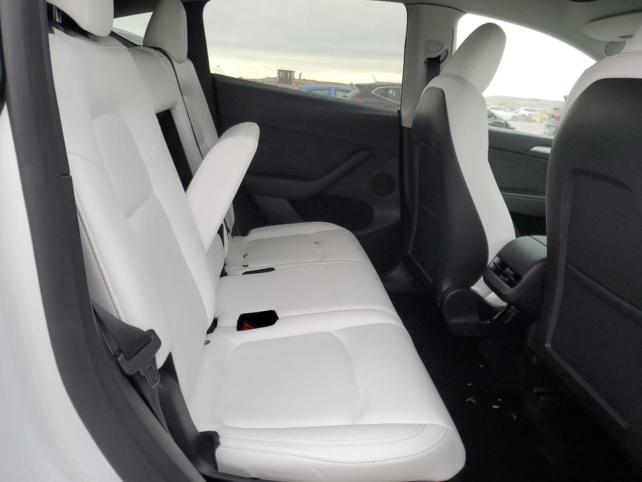 2023 TESLA MODEL Y  VIN:7SAYGAEE5PF824356