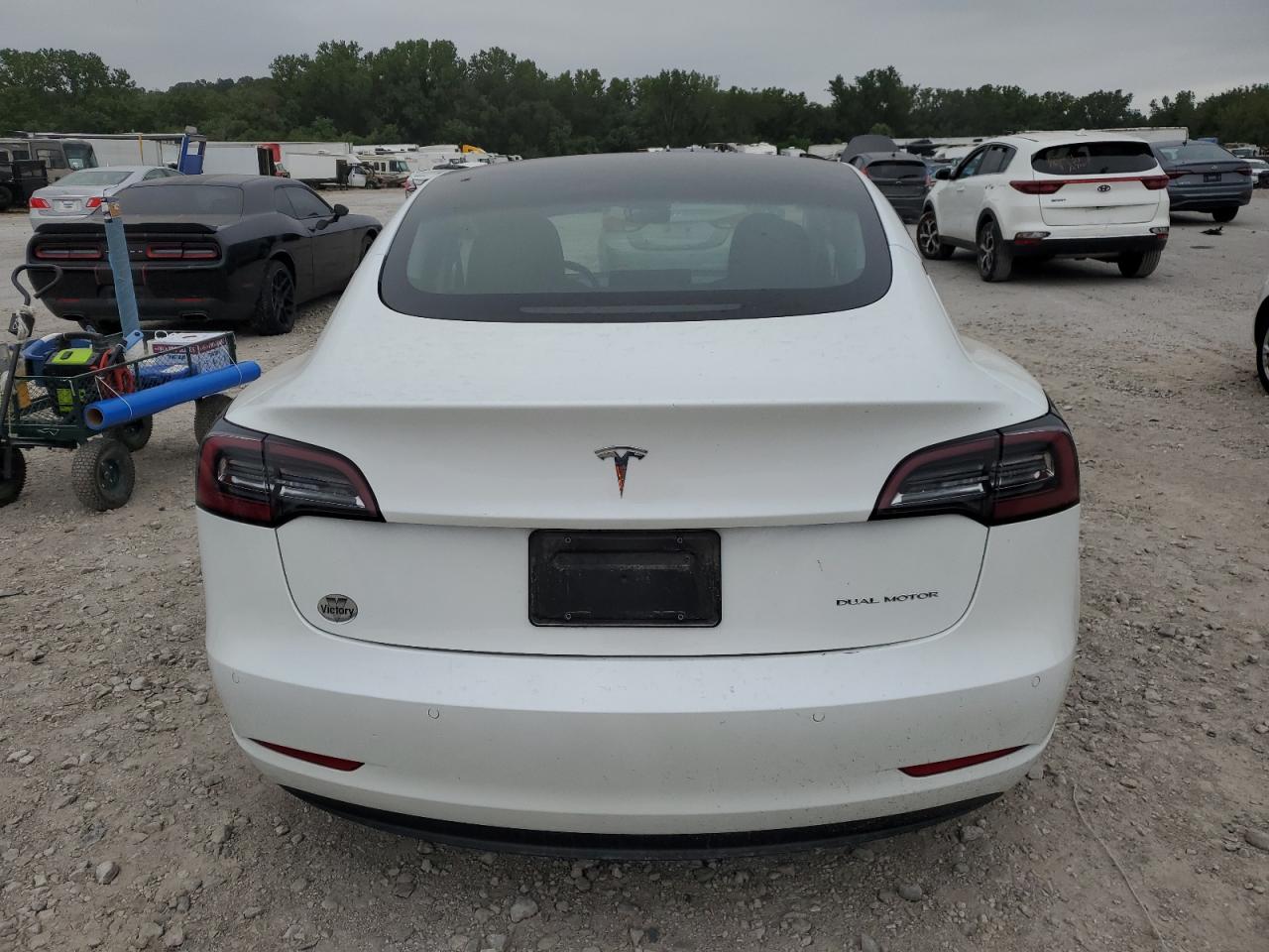 2022 TESLA MODEL 3  VIN:5YJ3E1EB2NF143040