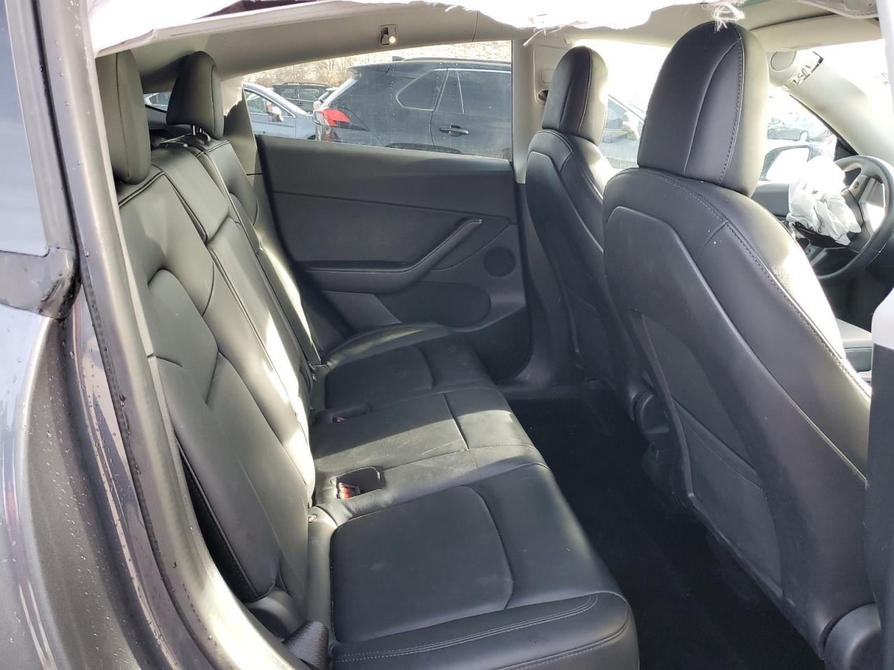 2022 TESLA MODEL Y  VIN:7SAYGDEE9NF315918