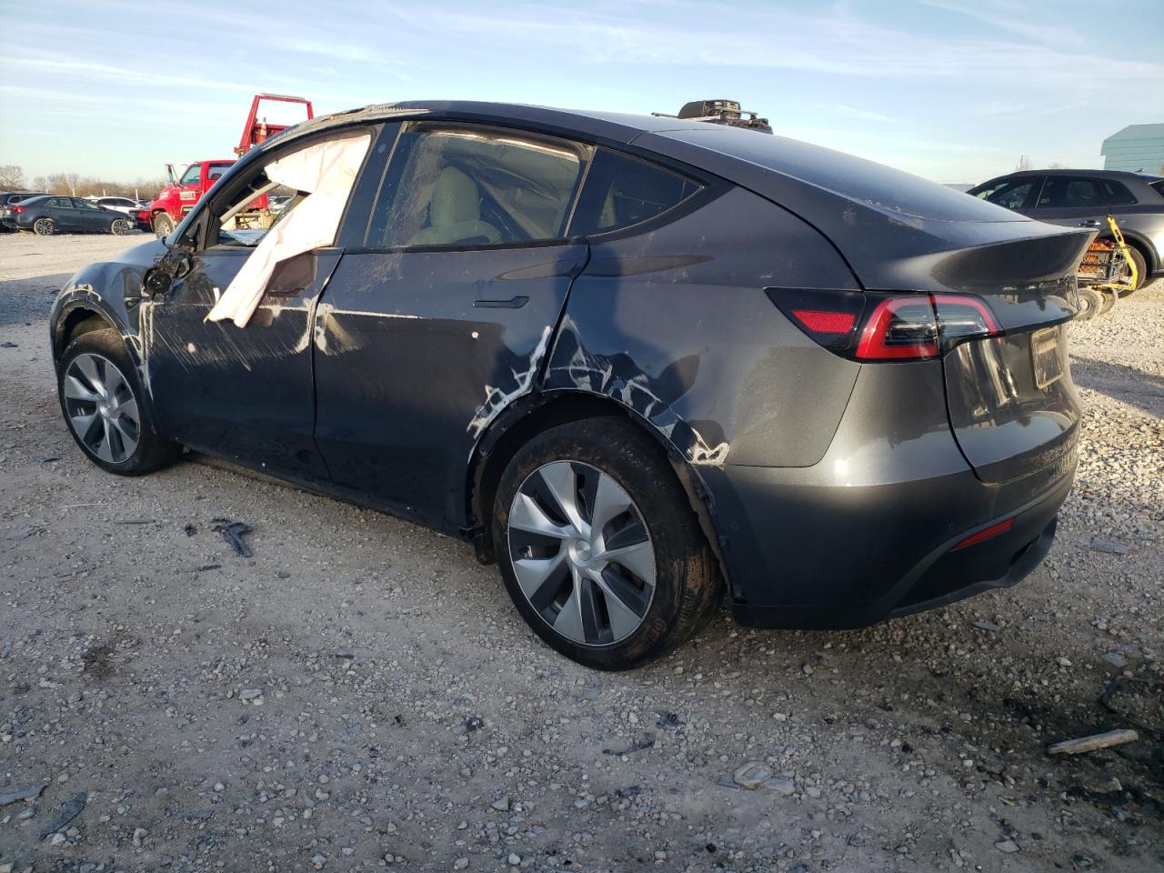 2023 TESLA MODEL Y  VIN:7SAYGAEE5PF588999