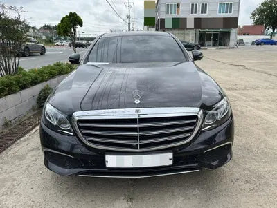 2018 Mercedes-Benz E 300 VIN: