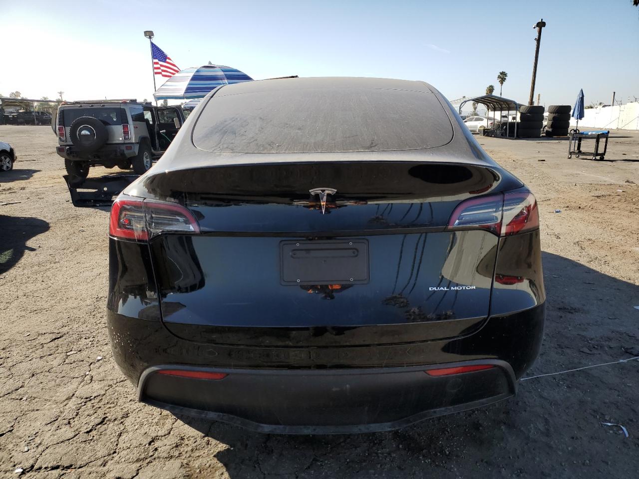 2024 TESLA MODEL Y  VIN:7SAYGDEE0RA291527