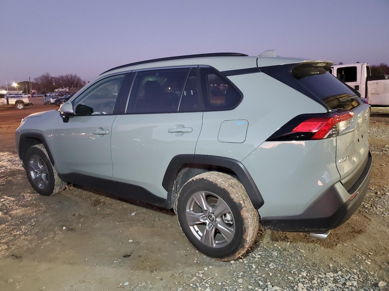 2023 TOYOTA RAV4 XLE VIN:JTMP1RFV8PJ042021