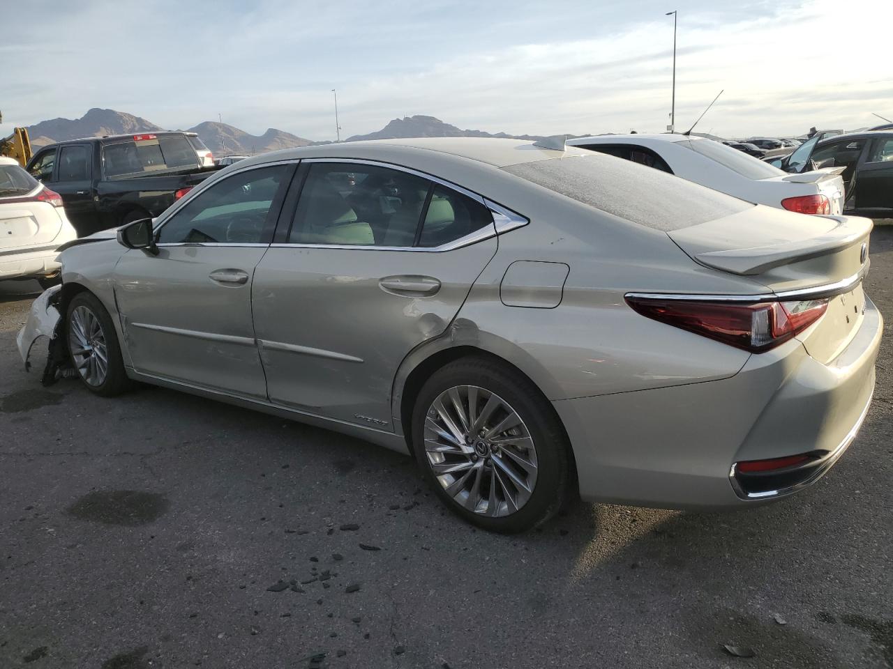 2022 LEXUS ES 300H BASE VIN:58AEA1C17NU021512