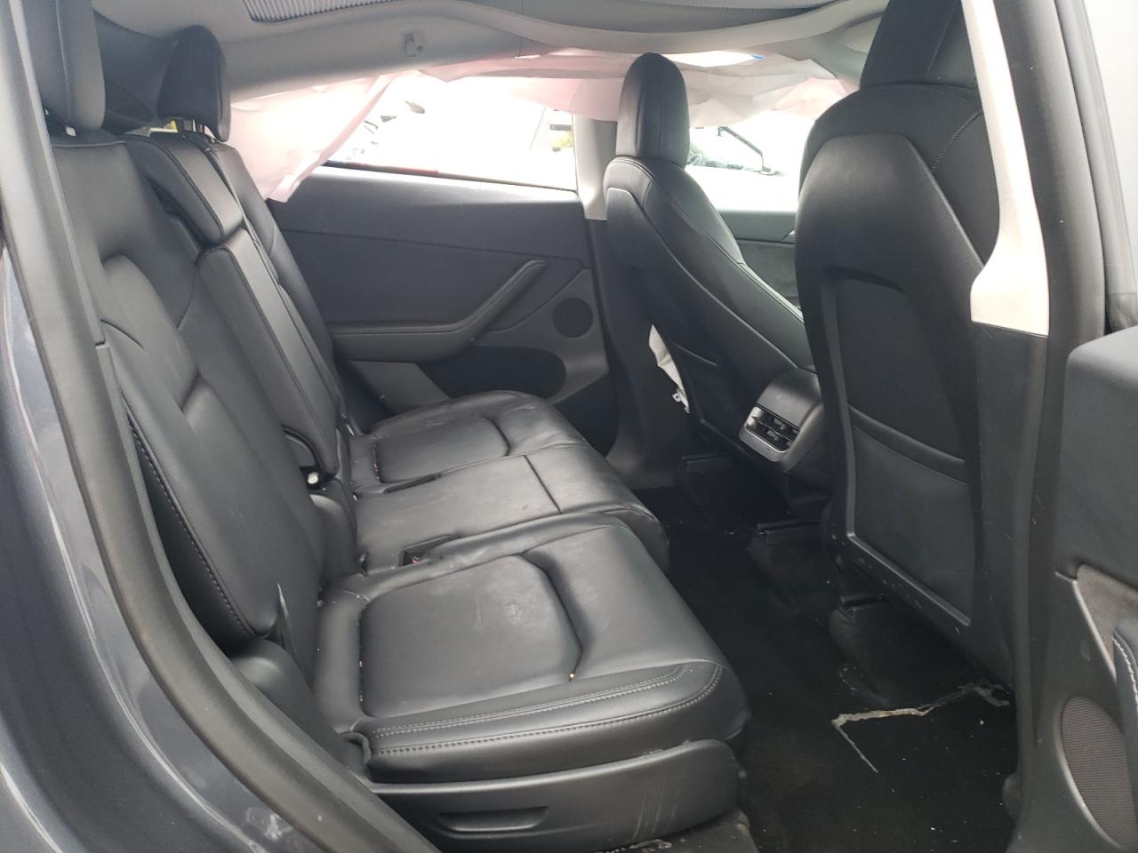 2022 TESLA MODEL Y  VIN:7SAYGAEE8NF570025