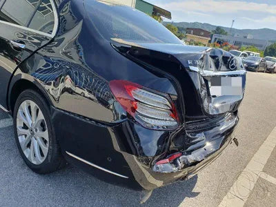 2017 Mercedes-Benz E 300 VIN: