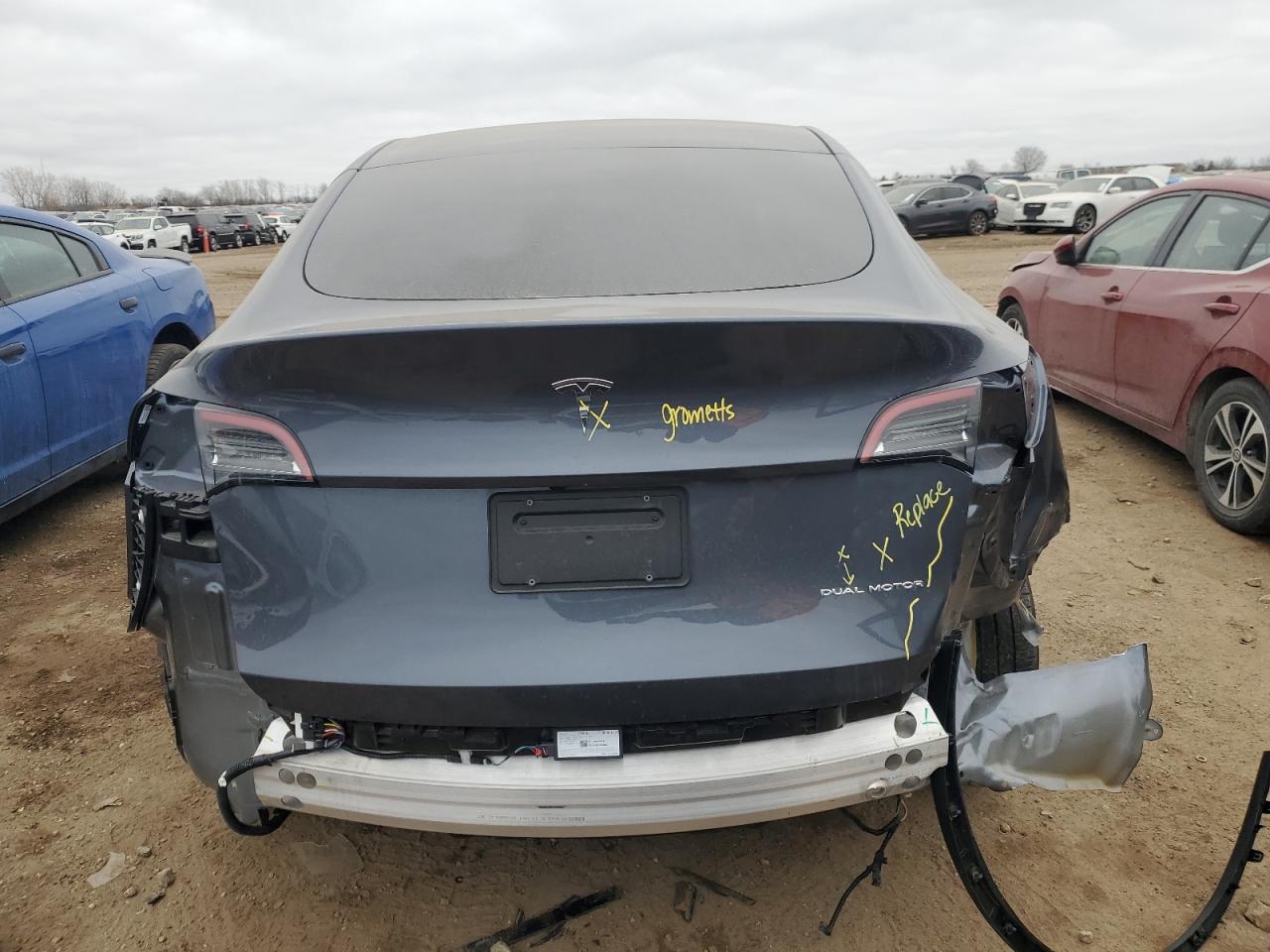 2023 TESLA MODEL Y  VIN:7SAYGDEE5PF671897