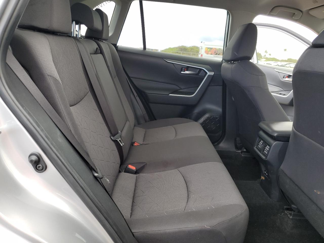 2023 TOYOTA RAV4 XLE VIN:JTMW1RFV2PJ025677