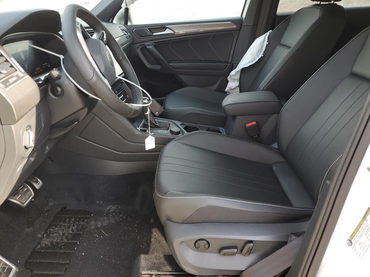 2024 VOLKSWAGEN TIGUAN SE R-LINE BLACK VIN:3VV8B7AX2RM141522