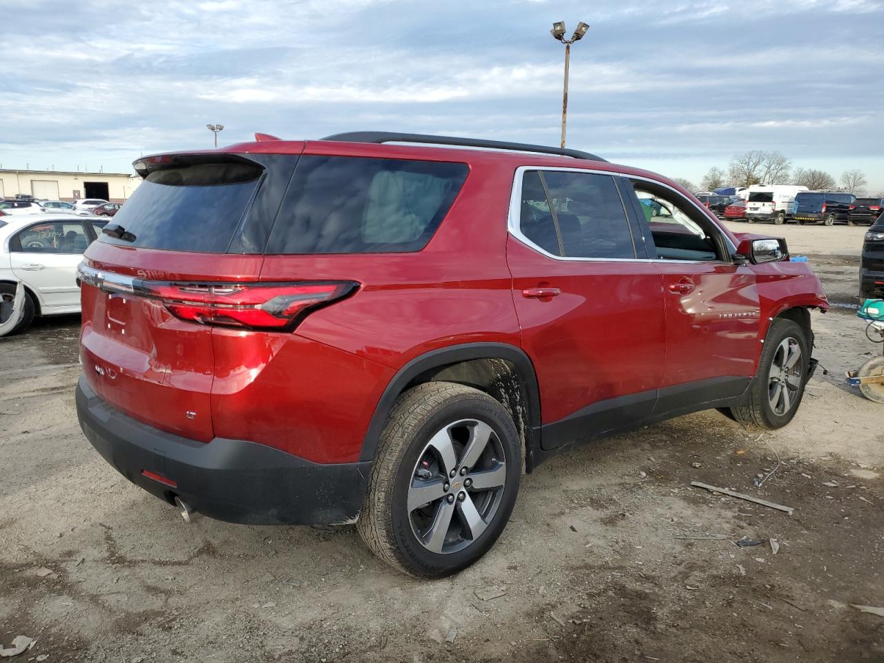 2023 CHEVROLET TRAVERSE LT VIN:1GNEVHKW4PJ296160