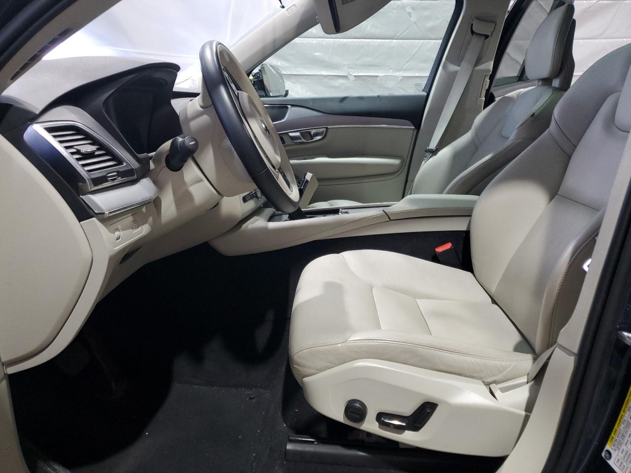 2022 VOLVO XC90 T5 MOMENTUM VIN:YV4102PK2N1785627