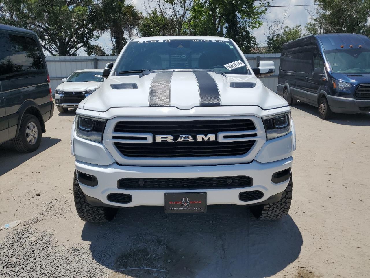 2024 RAM 1500 LARAMIE VIN:1C6SRFJT2RN134042