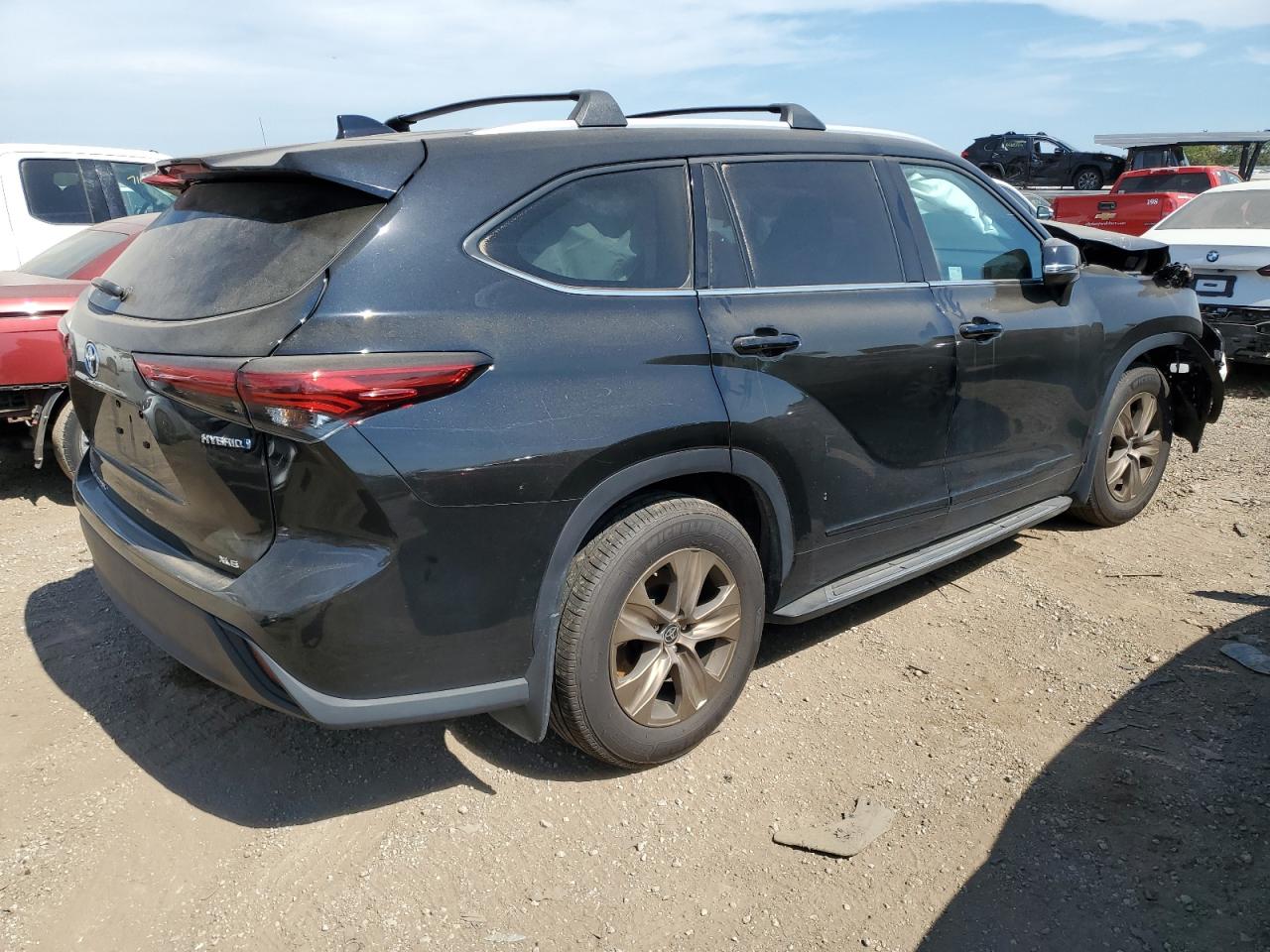 2022 TOYOTA HIGHLANDER HYBRID XLE VIN:5TDABRCH1NS545228