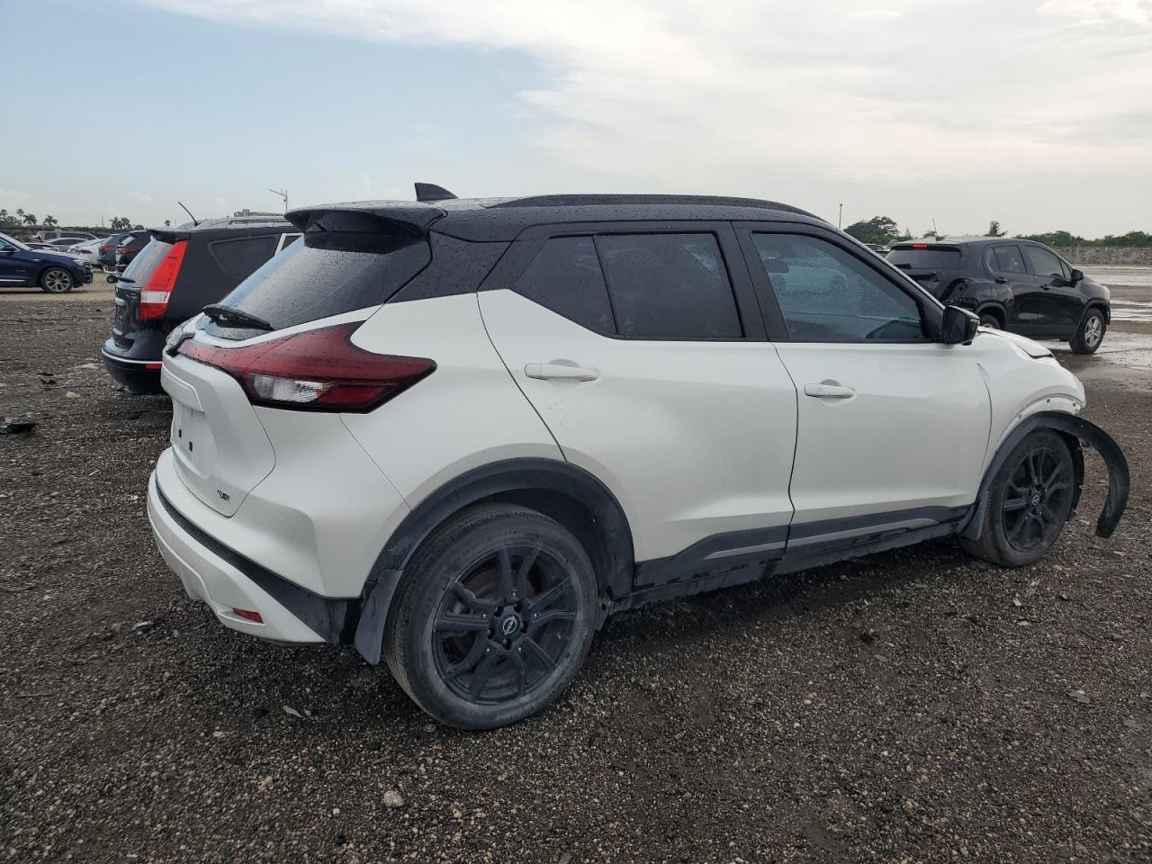 2022 NISSAN KICKS SR VIN:3N1CP5DV5NL478472