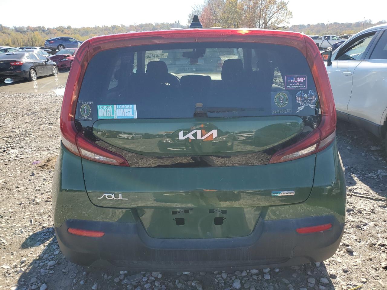 2022 KIA SOUL EX VIN:KNDJ33AU4N7155552